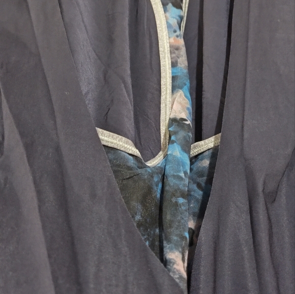 Like-New Lululemon Athletic Tank Top (NO SIZE TAG, SEE MEASUREMENTS) - Picture 9 of 12